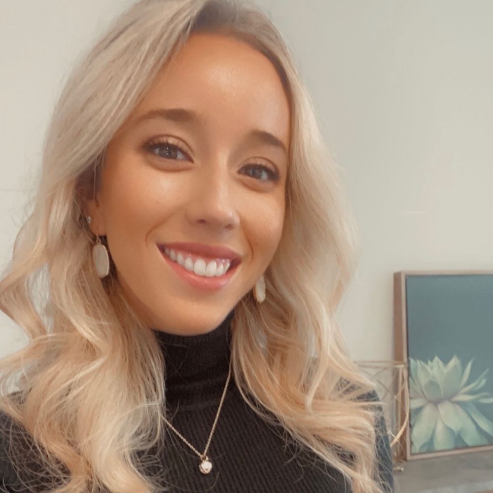 Meet your Posher, Briana